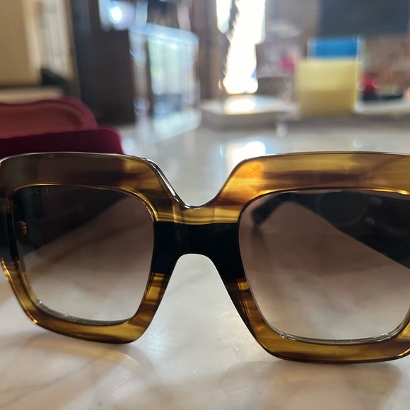 Gucci sunglasses - Picture 4 of 4